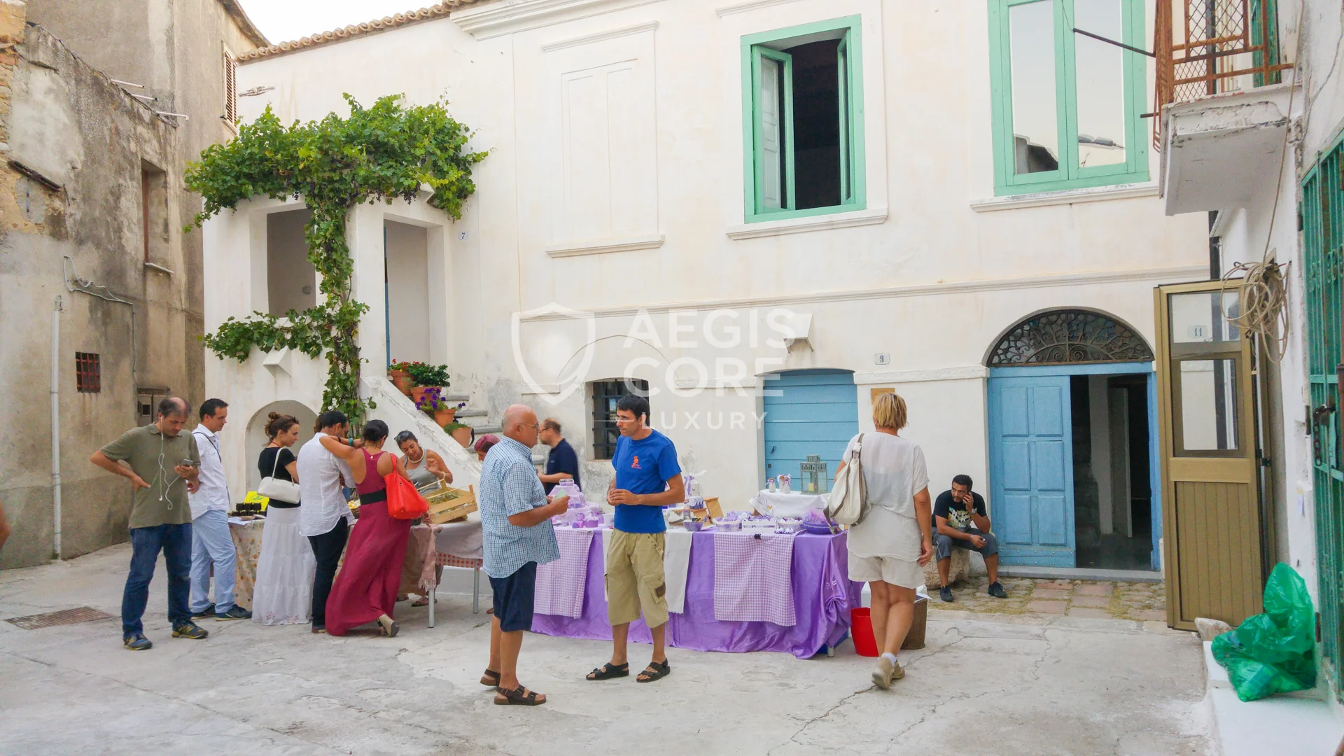 Tra Pietra e Mare Dove Vive il Silenzio