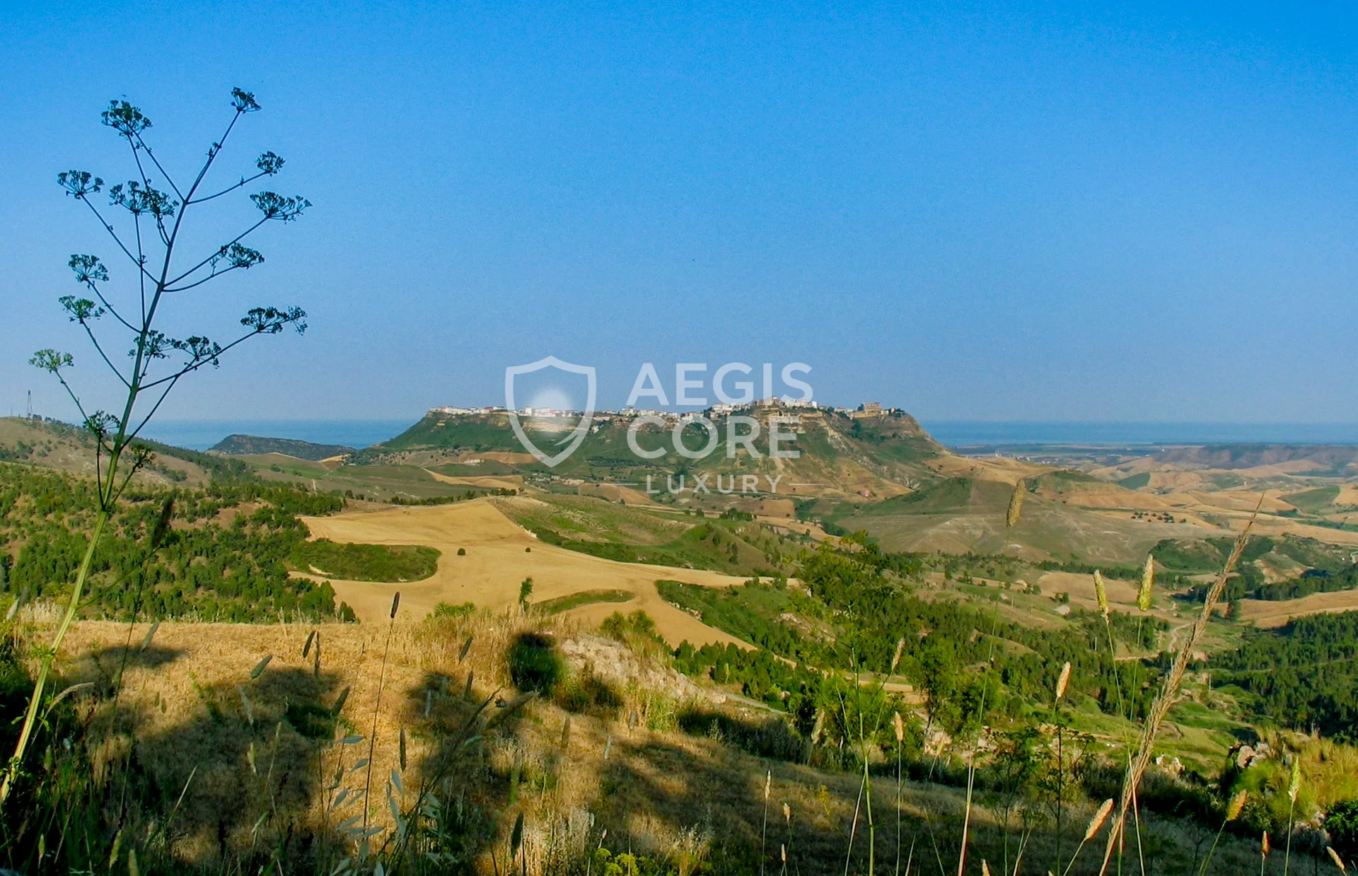 Tra Pietra e Mare Dove Vive il Silenzio