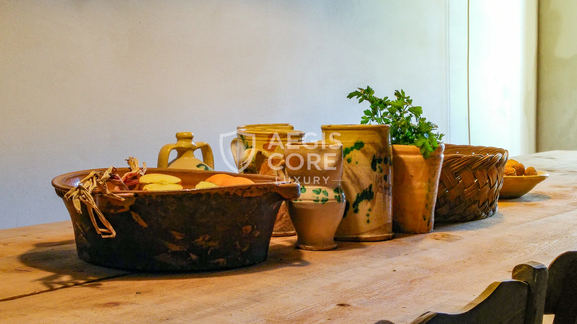 Tra Pietra e Mare Dove Vive il Silenzio