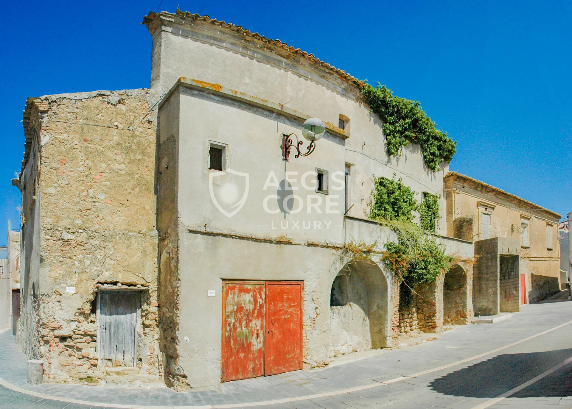 Tra Pietra e Mare Dove Vive il Silenzio